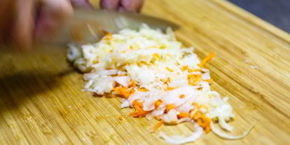 Шаг 2: пельменей с квашеной капустой