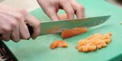 Шаг 1: пельменей с лососем