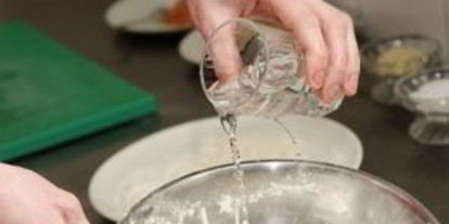 Шаг 4: пельменей с лососем