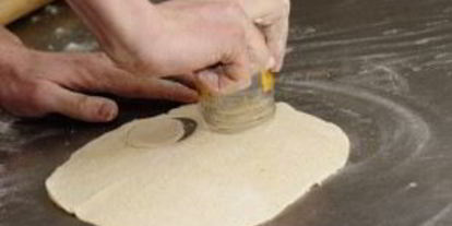 Шаг 6: пельменей с лососем