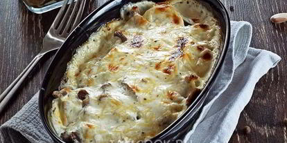 Шаг 11: пельменей с опятами и сыром в духовке