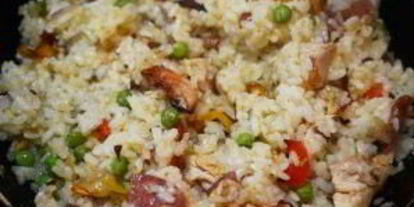 Шаг 6: паэльи с цыпленком и чорризо