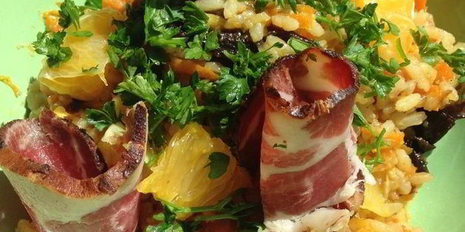 Рецепт Плова с сухофруктами, апельсинами и копченой корейкой