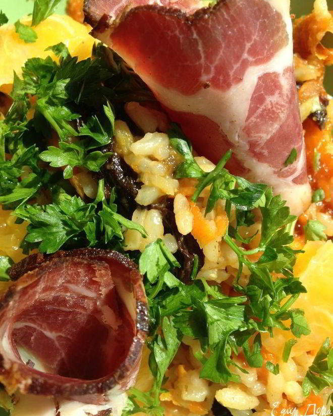 Рецепт плов с сухофруктами, апельсинами и копченой корейкой