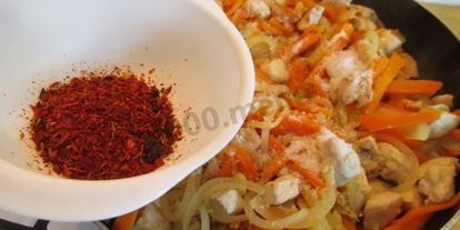 Шаг 12: плова в кастрюле с курицей