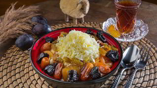 Рецепт Сладкого плова с сушеными абрикосами, изюмом, корицей и сахарной пудрой Ширин