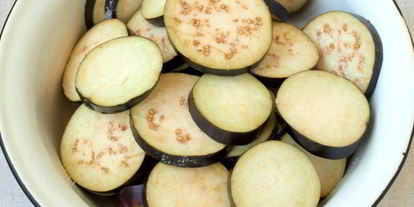 Шаг 1: овощного рагу с баклажанами