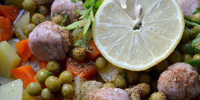 Шаг 3: овощного рагу с куриными шариками