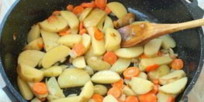 Шаг 1: овощного рагу с цветного капустого и картошкого