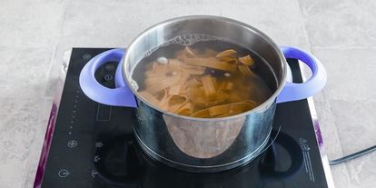 Шаг 4: папарделле с соусом-рагу из курицы