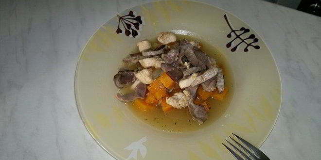 Рецепт Рагу из острой тыквы с желудками и грудкой