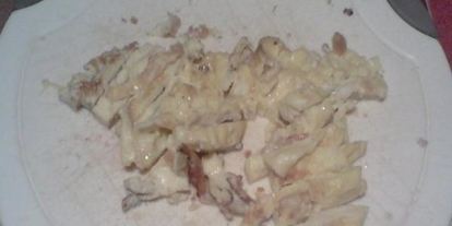 Шаг 4: рагу из сельдерея, кальмаров и омлета