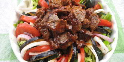 Шаг 3: запеченных овощей рататуй с острой телятиной