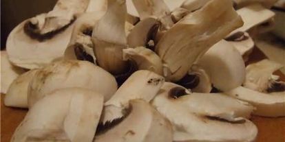 Шаг 25: рисовой лапши с креветками, мидиями и овощами