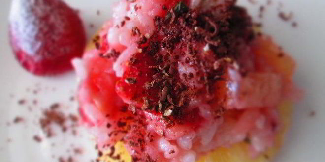 Рецепт клубнично-яблочного ризотто с ананасом