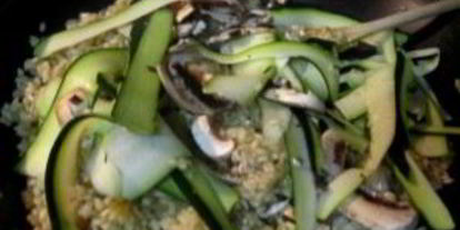 Шаг 2: ризотто с кабачками и курицей