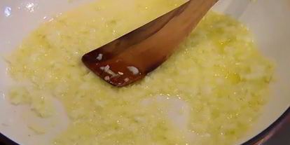 Шаг 1: ризотто с раковыми шейками