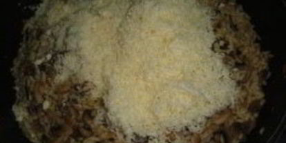 Шаг 5: ризотто с сыром и грибами