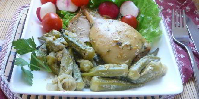 Рецепт Фаршированного кальмара в сливочно-винном соусе