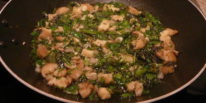 Шаг 3: фаршированного кальмара в сливочно-винном соусе