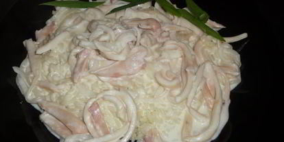 Шаг 7: кальмаров в сливочно-сырном соусе