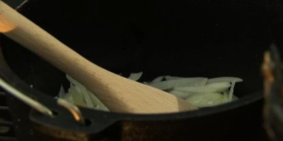 Шаг 1: карпа в углях с гречневой кашей