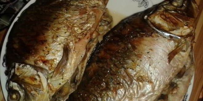 Рецепт карпа, запеченного в сметане