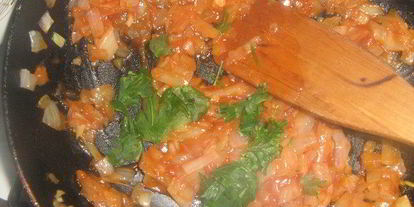 Шаг 2: хека, запеченного с рисом в горшочке