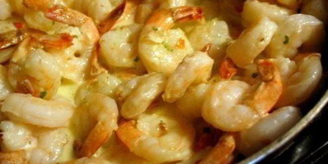 Рецепт креветок в сливочно-чесночным соусе