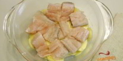 Шаг 4: рыбы под соусом бешамель в духовке