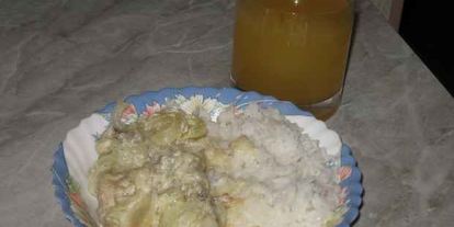 Шаг 33: рыбы тушеной в молоке с луком