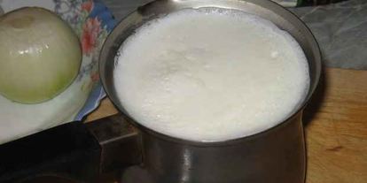 Шаг 16: рыбы тушеной в молоке с луком