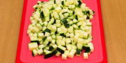 Шаг 1: рыбы, тушенной в овощах