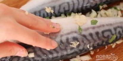 Шаг 5: скумбрии в духовке в фольге