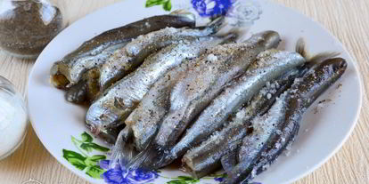 Шаг 1: жареной мойвы