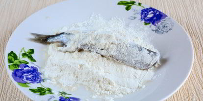 Шаг 2: жареной мойвы