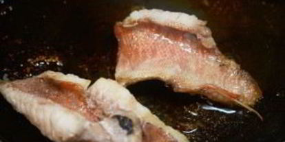 Шаг 3: жареного морского окуня с апельсиновым соусом