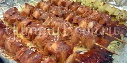 Шаг 8: куриных шашлычков на шпажках красное и белое