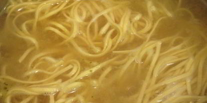 Шаг 5: куриных шашлычков с яичной лапшой