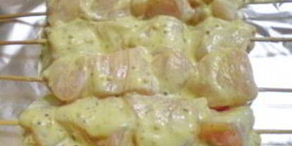 Шаг 5: куриных шашлычков в духовке на шпажках