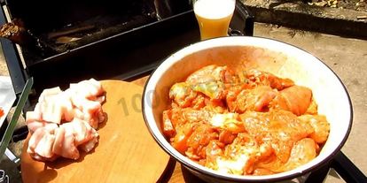 Шаг 7: шашлыка из индейки с салом