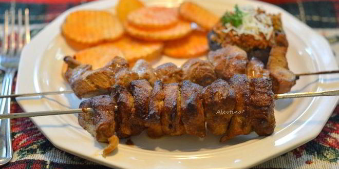 Рецепт свиного шашлыка с чили маринадом и горчицей