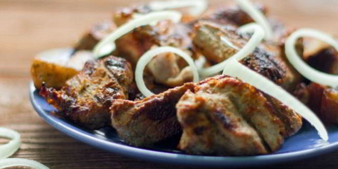 Рецепт Свиного шашлыка в маринаде с уксусом и минеральной водой