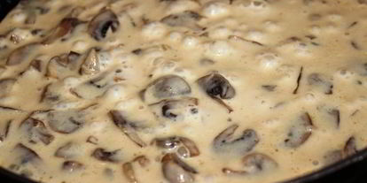 Шаг 2: куриного шницеля с грибным соусом