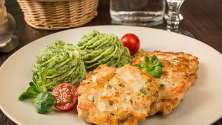 Рецепт Рубленых шницелей из курицы с сыром