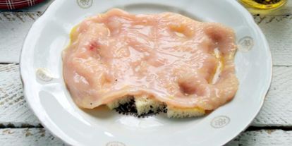 Шаг 5: шницеля по-столичному