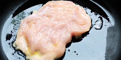 Шаг 6: шницеля по-столичному