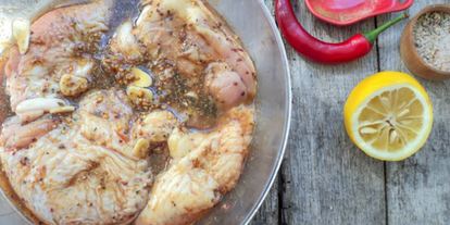 Шаг 4: куриных стейков в имбирно-пряном маринаде