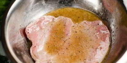 Шаг 2: маринада для стейка из свинины