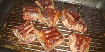 Шаг 4: мини стейки на гриле с овощами